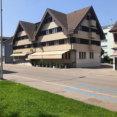 Hotel Landhaus Niederuzwil Exterior foto